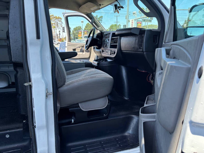 2017 Chevrolet Express 2500