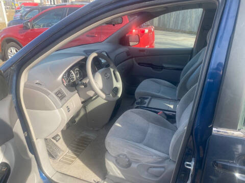 2004 Toyota Sienna CE 7 Passenger