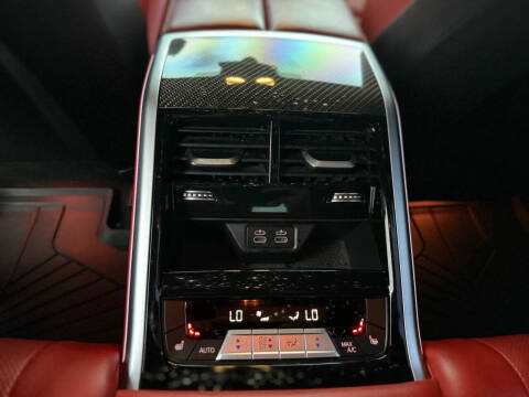 2022 BMW M8 Competition