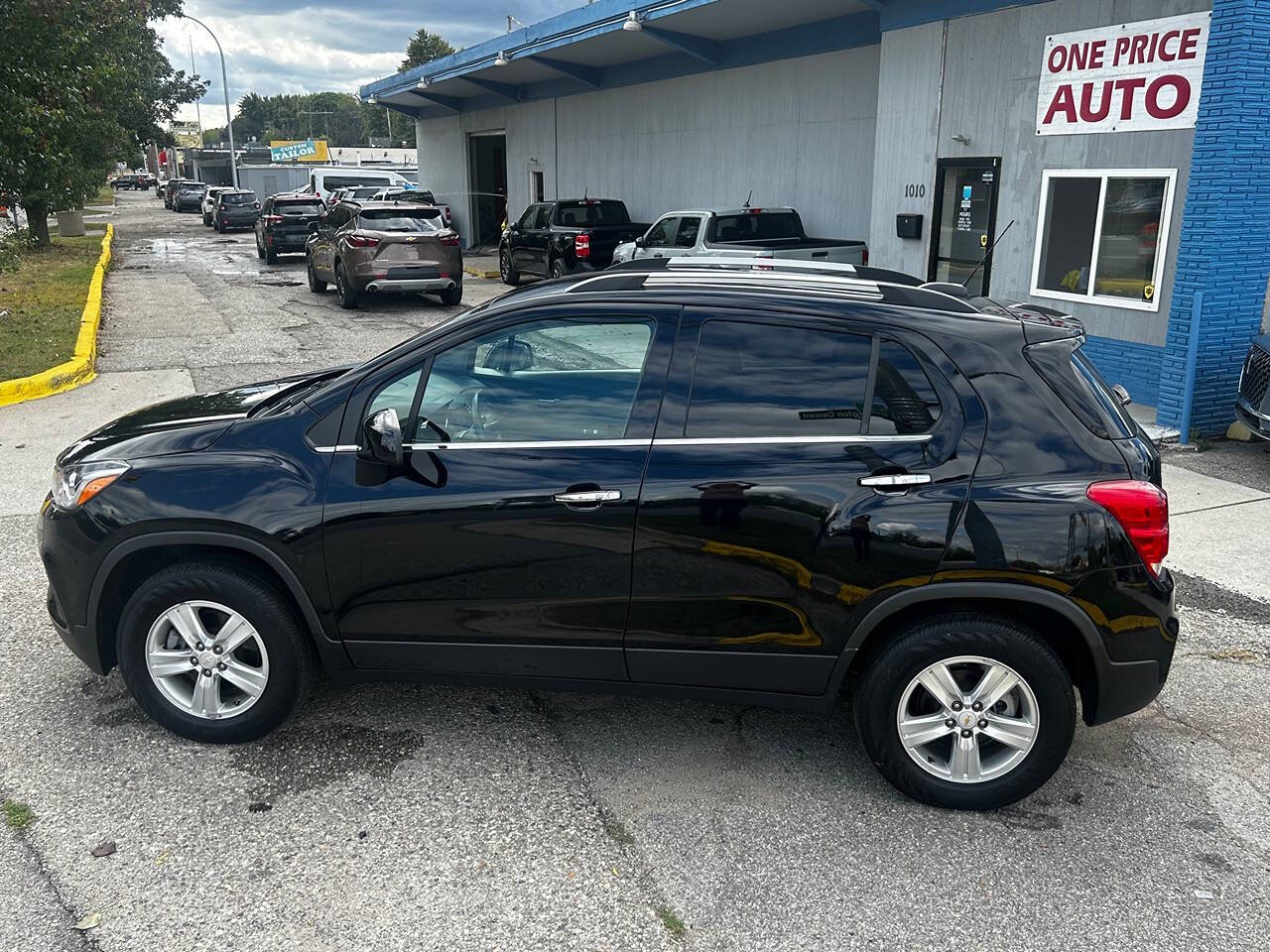 2020 Chevrolet Trax for sale at ONE PRICE AUTO in Mount Clemens, MI