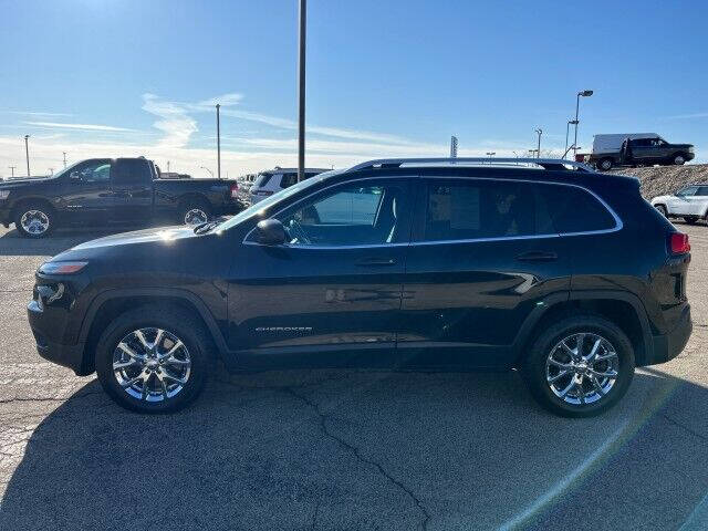 Used 2014 Jeep Cherokee Latitude with VIN 1C4PJMCS3EW107838 for sale in Dubuque, IA