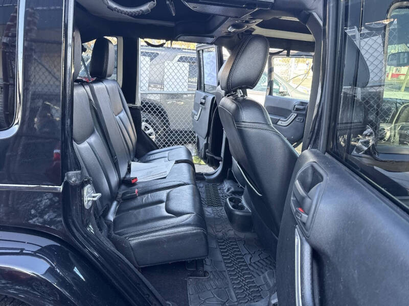 2016 Jeep Wrangler Unlimited Sahara