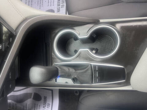 2024 Toyota Camry LE