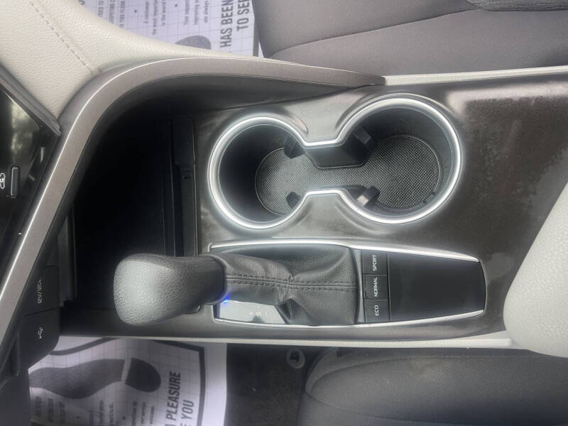 2024 Toyota Camry LE