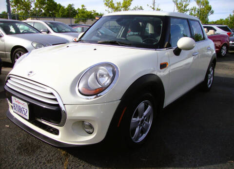 2015 MINI Hardtop 4 Door Cooper