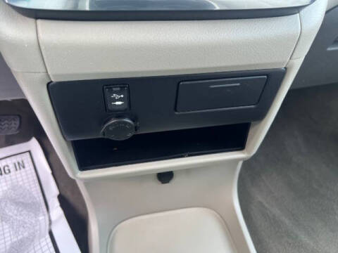 2017 Toyota Sienna LE 8-Passenger