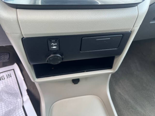 2017 Toyota Sienna LE 8-Passenger