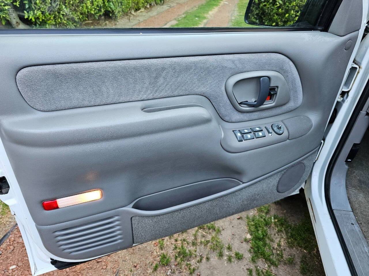1998 Chevrolet Tahoe 18