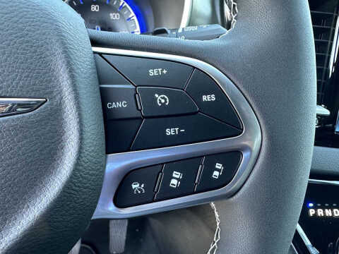 2026 Chrysler Voyager LX