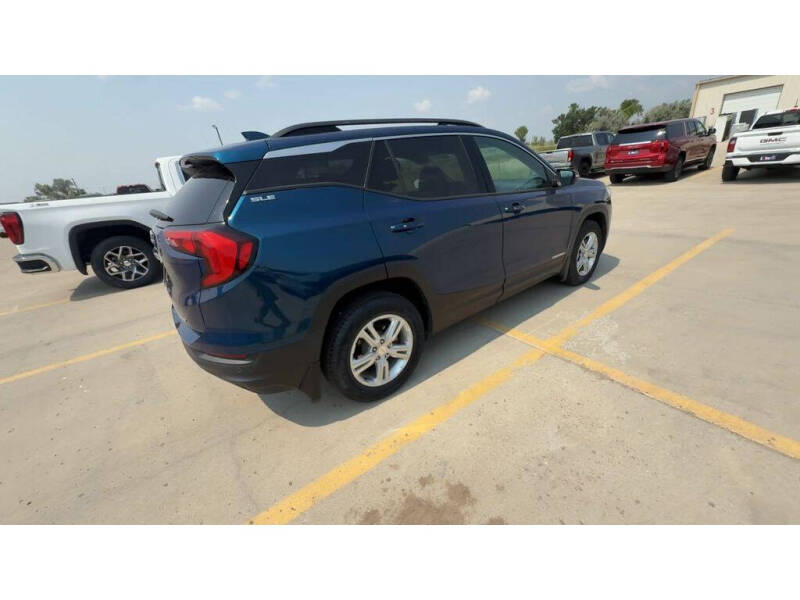 2020 GMC Terrain SLE