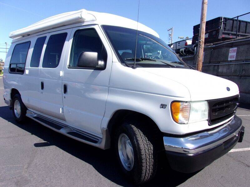 2002 Ford E-Series Cargo for sale at Delta Auto Sales in Milwaukie OR