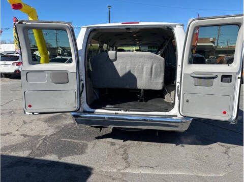 2013 Ford E-Series E-150 XLT