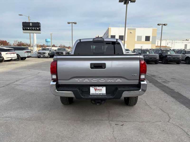 2018 Toyota Tacoma SR5 V6