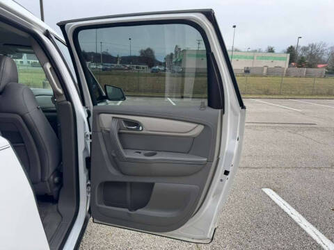 2017 Chevrolet Traverse LS