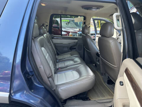 2004 Ford Explorer Eddie Bauer