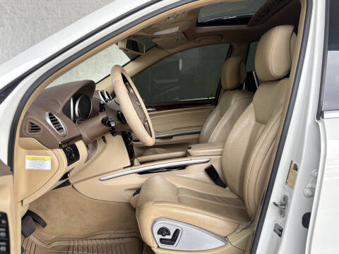 2010 Mercedes-Benz GL-Class GL 550 4MATIC