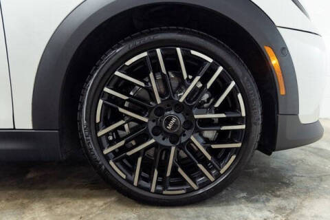 2025 MINI Hardtop 2 Door Cooper S Signature Trim