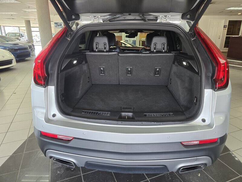 2020 Cadillac XT4 Premium Luxury