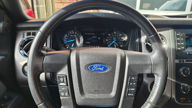 2017 Ford Expedition XLT