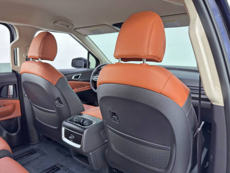 2025 Kia Carnival EX