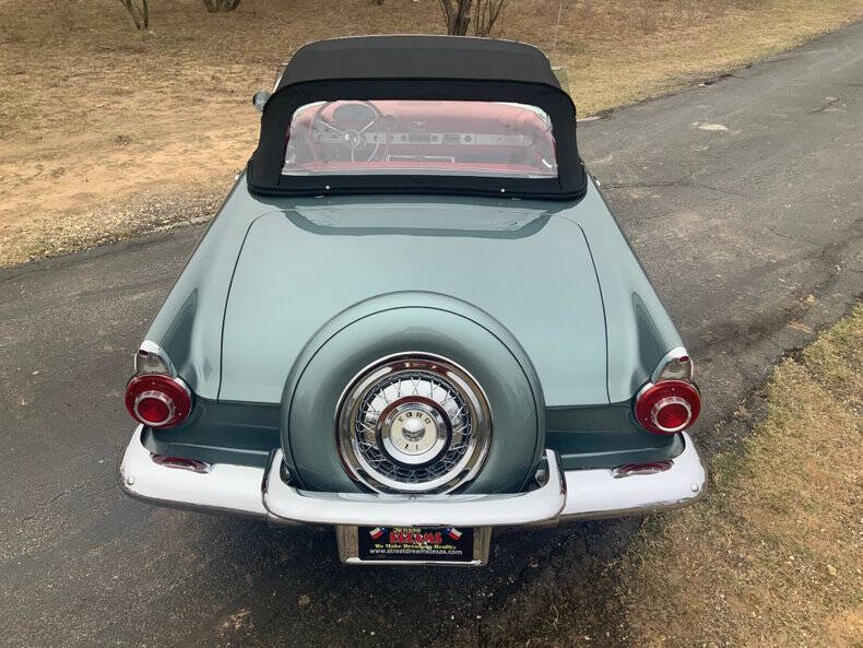 1956 Ford Thunderbird