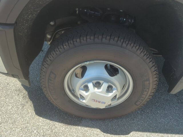 2024 GMC Sierra 3500HD CC Pro