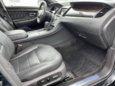 2014 Ford Taurus Limited