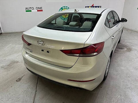 2017 Hyundai Elantra