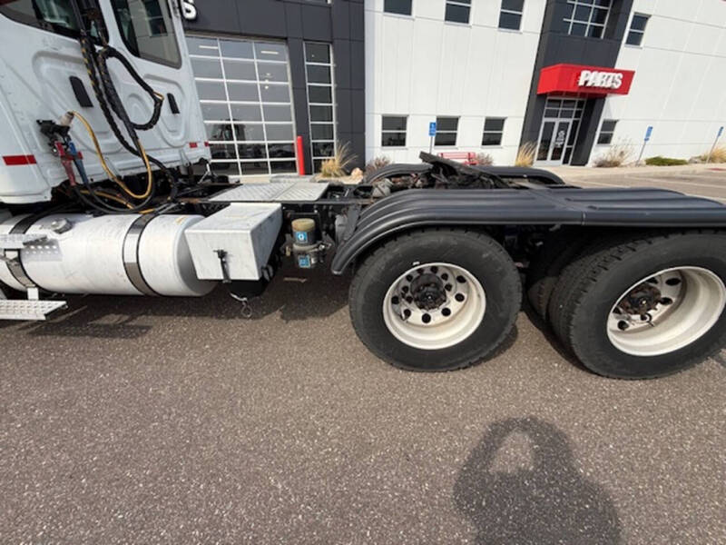 2020 Freightliner Cascadia