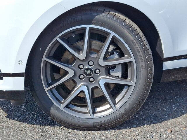 2026 Land Rover Range Rover Velar P400 Autobiography