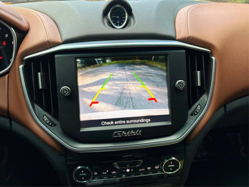 2016 Maserati Ghibli