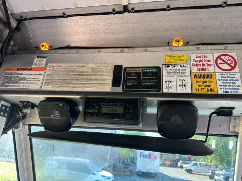 2014 Freightliner MT45 Chassis