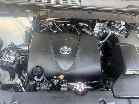 2018 Toyota Highlander LE Plus