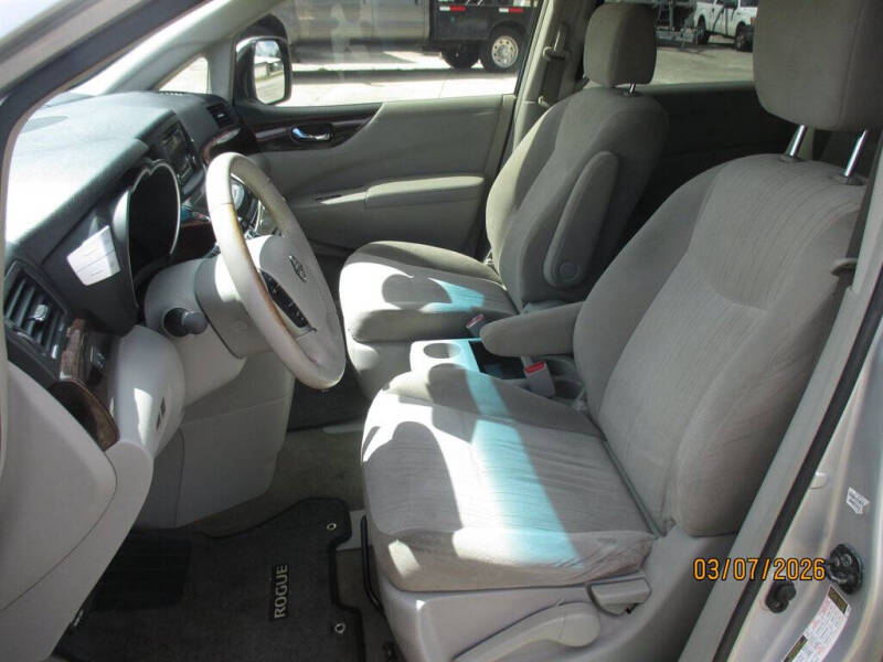 2017 Nissan Quest S