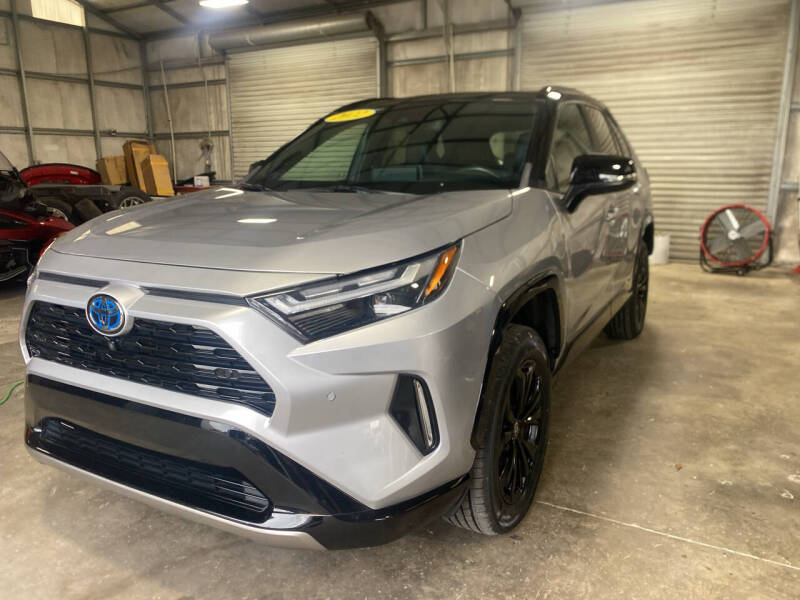 2022 Toyota RAV4 XSE's photo