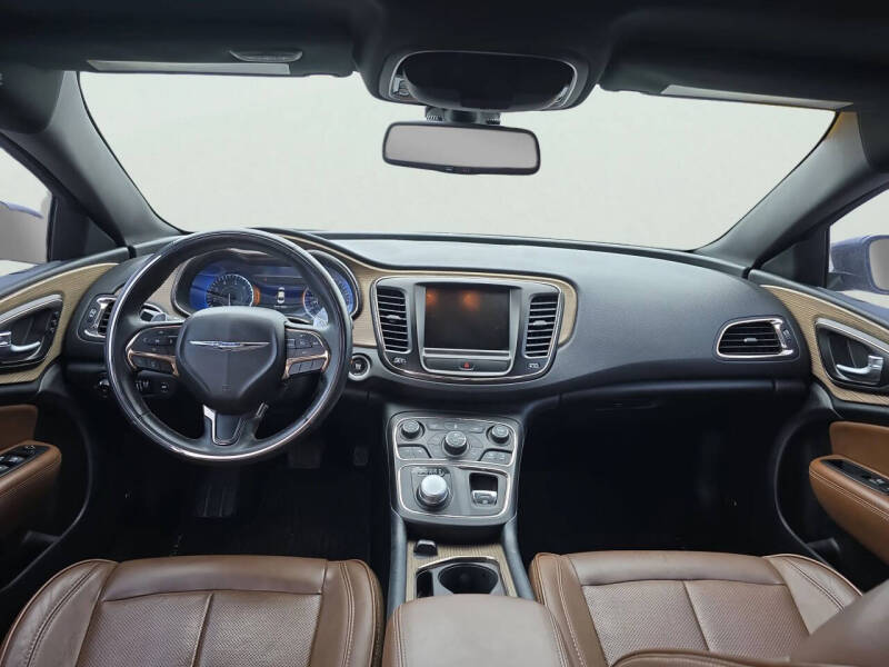 2016 Chrysler 200