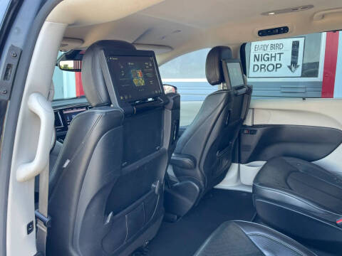2018 Chrysler Pacifica Hybrid Limited
