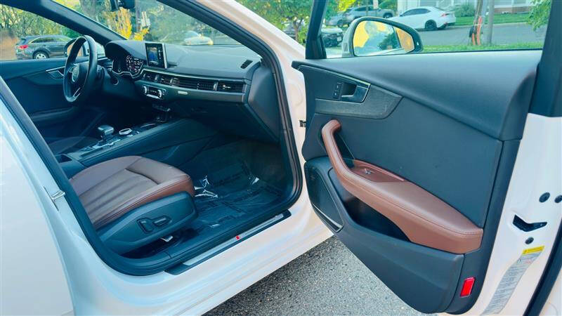 2019 Audi A4 quattro Premium Plus 45 TFSI