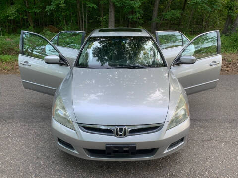 2007 Honda Accord for sale at Garber Motors in Midlothian VA