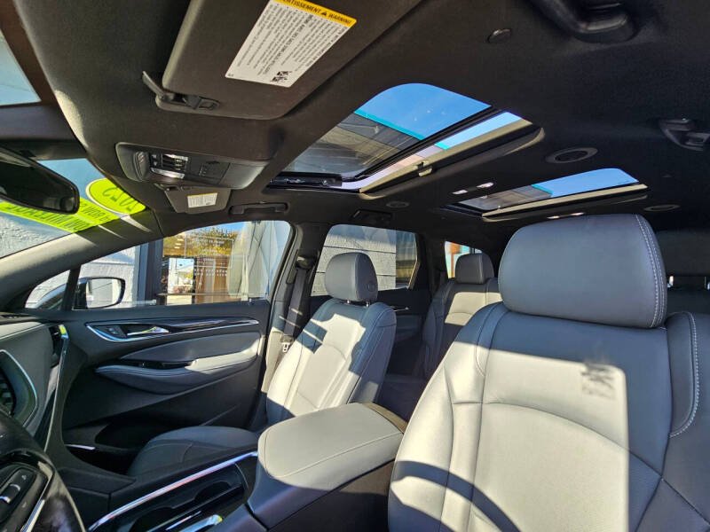 2023 Buick Enclave Essence