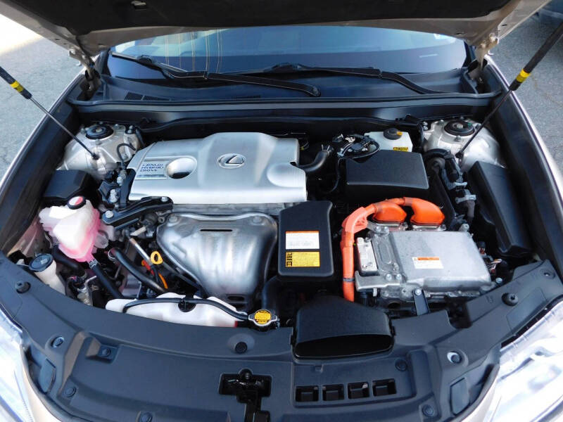2015 Lexus ES 300h