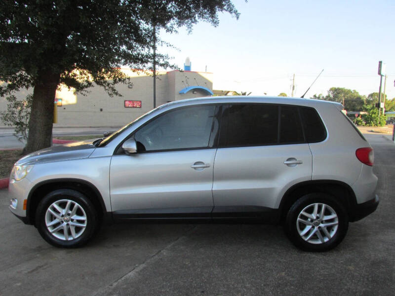 2011 Volkswagen Tiguan S