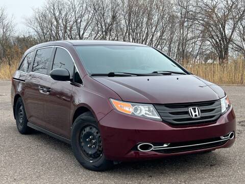 2016 Honda Odyssey for sale at DIRECT AUTO SALES in Maple Grove MN