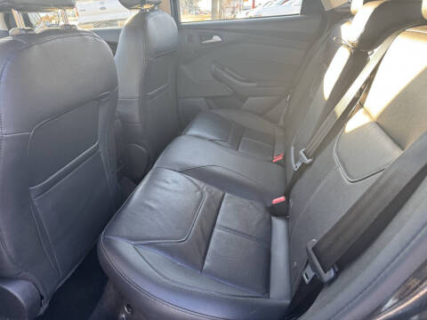 2017 Ford Focus Titanium