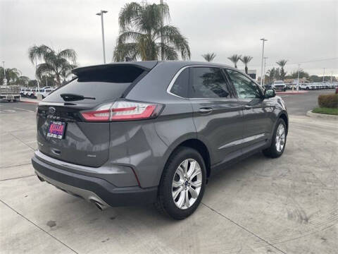 2022 Ford Edge Titanium