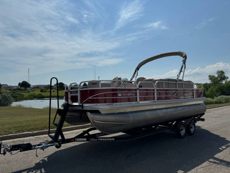 2019 Sun Tracker Fishing Barge 20DLX