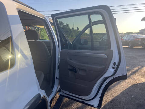 2003 Ford Explorer XLT