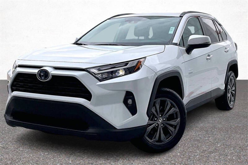 2023 Toyota RAV4 Hybrid XLE Premium
