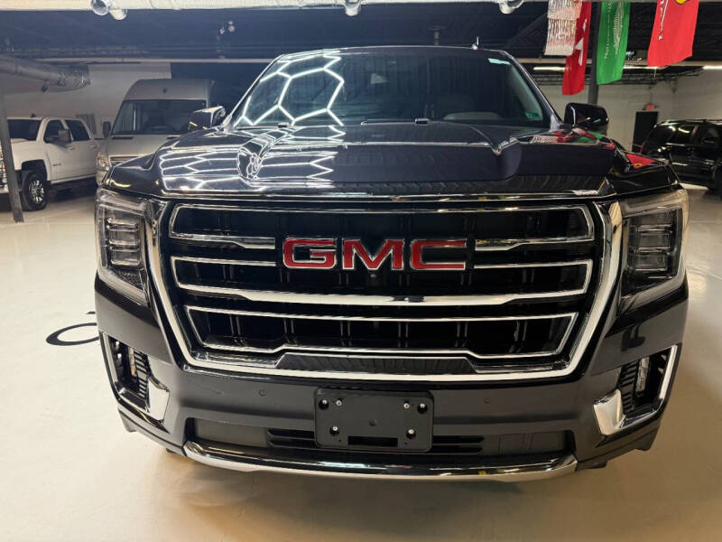 2023 GMC Yukon SLT