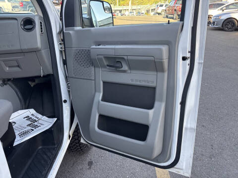 2013 Ford E-Series E-250